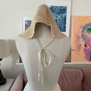 Straw floppy hat